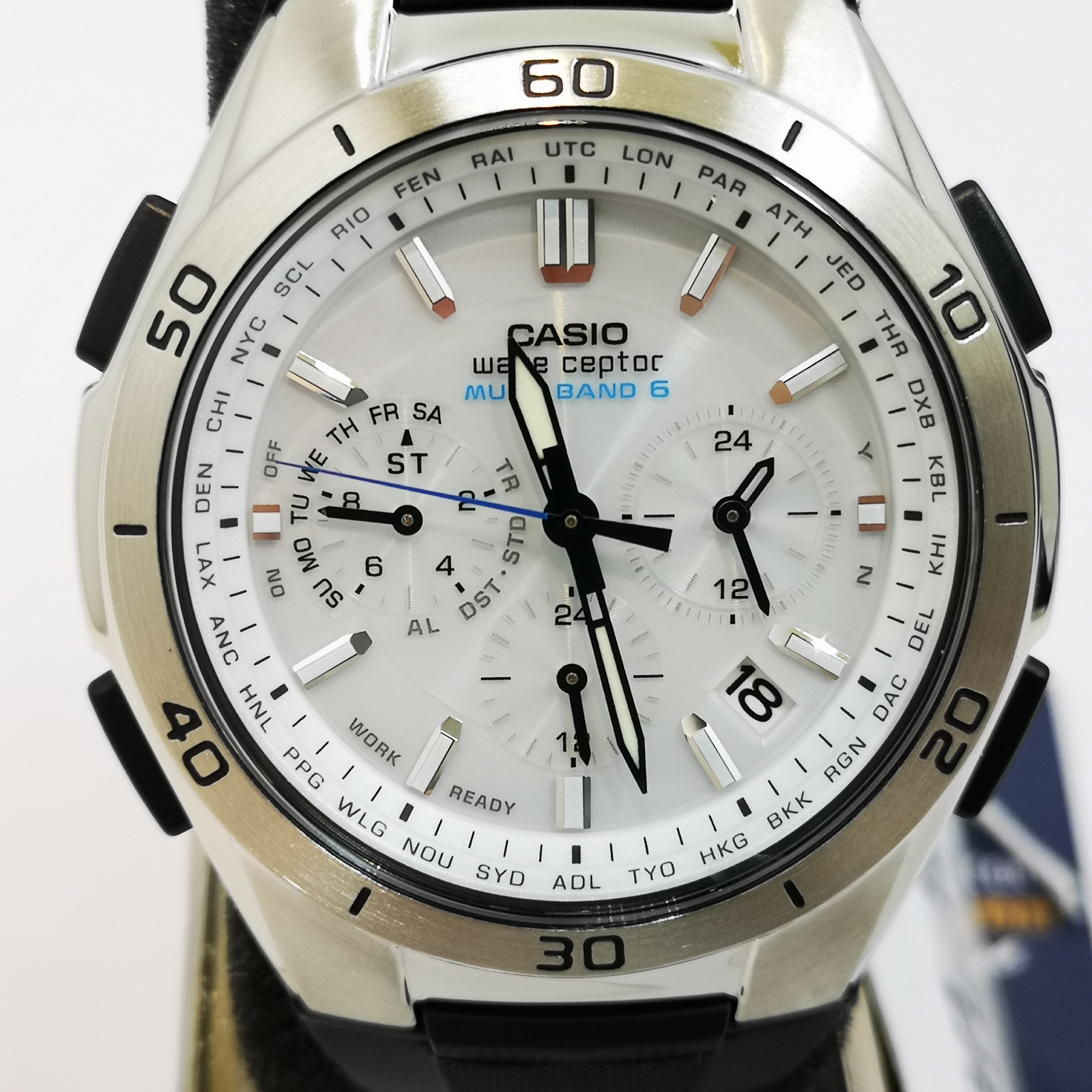 CASIO WAVE CEPTOR WVQ-M410-7AJF White Tough Solar Men’s Watch New in Box