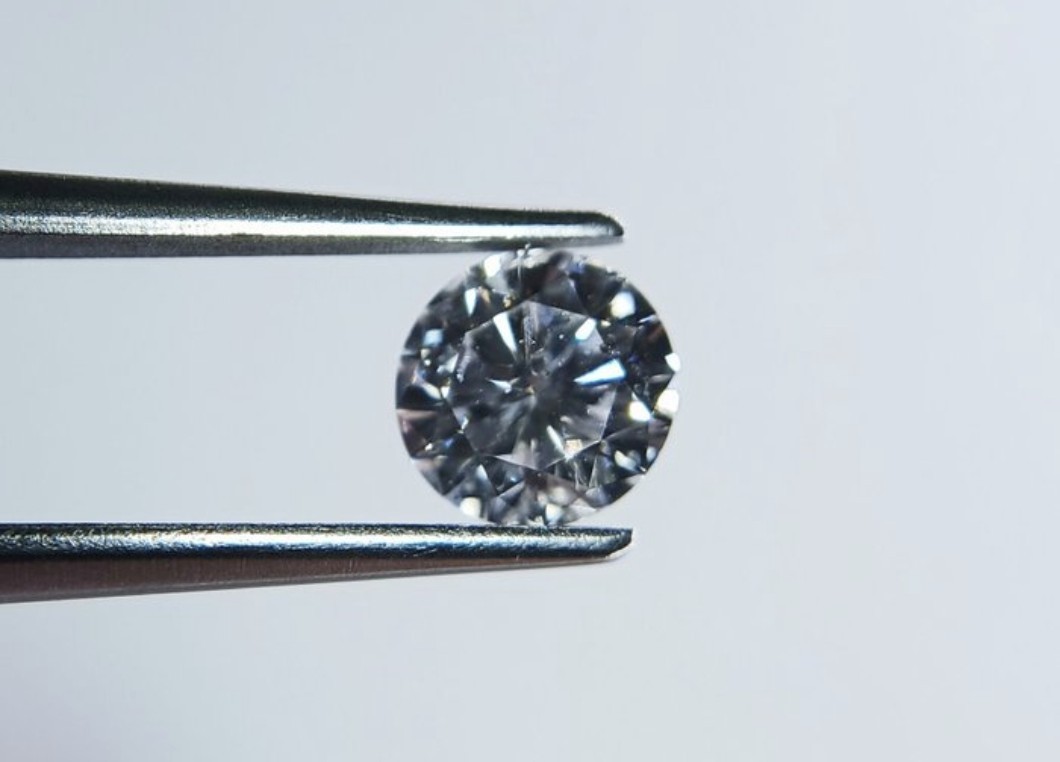 0.61ct Natural Round Brilliant Cut Diamond D SI2 IGI Certified Laser…
