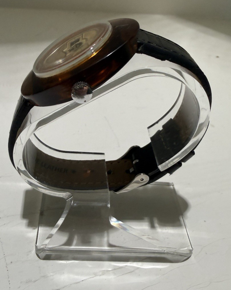 Chateau Digital Vintage 1970s Quartz Digital Round Brown Case Black Leather
