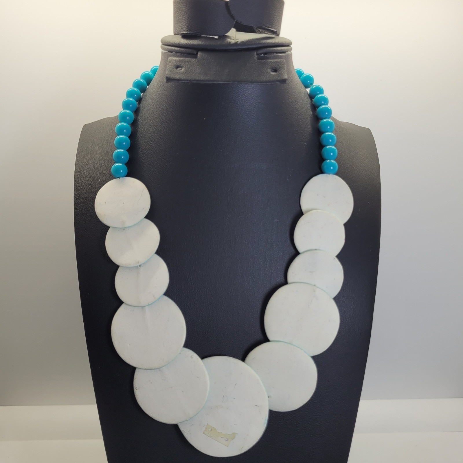 Blue Ombre Ceramic Disc Statement Necklace Turquoise Beaded Barrel Clasp 18in
