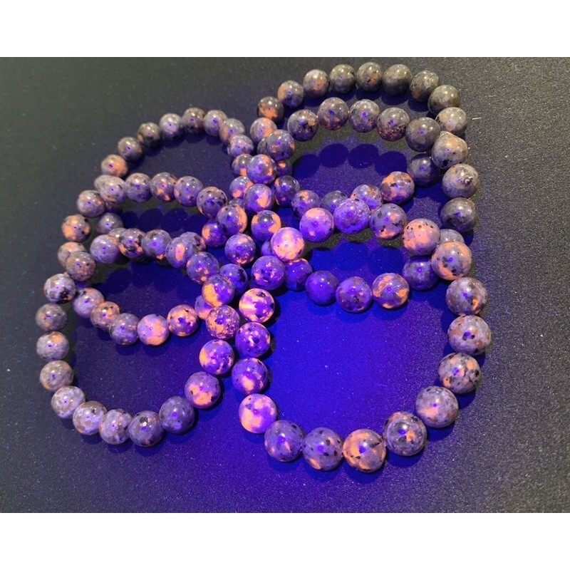 Natural Yooperlite Stone Bracelet UV Reactive Flame Gemstone Stretch Jewelry