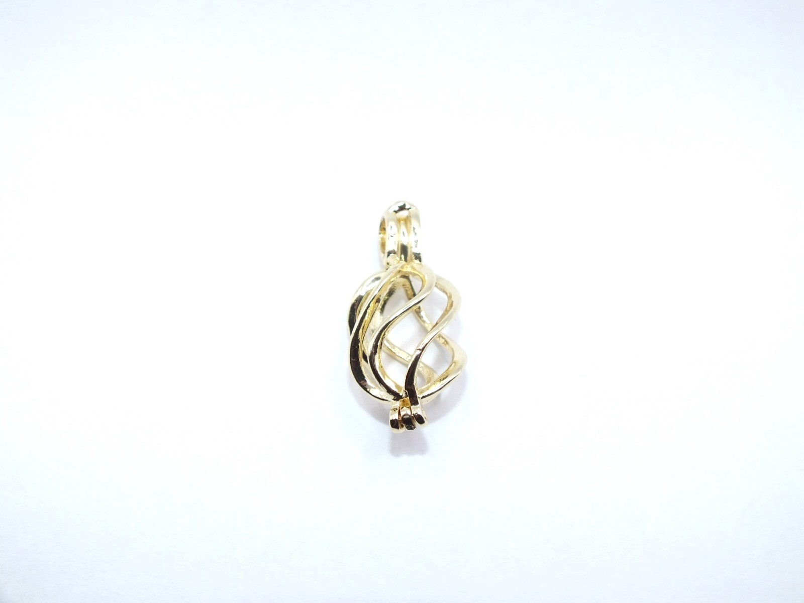 Teardrop Basket Oval Pearl Cage Necklace – Gold Charm, Handmade Jewelry Gift
