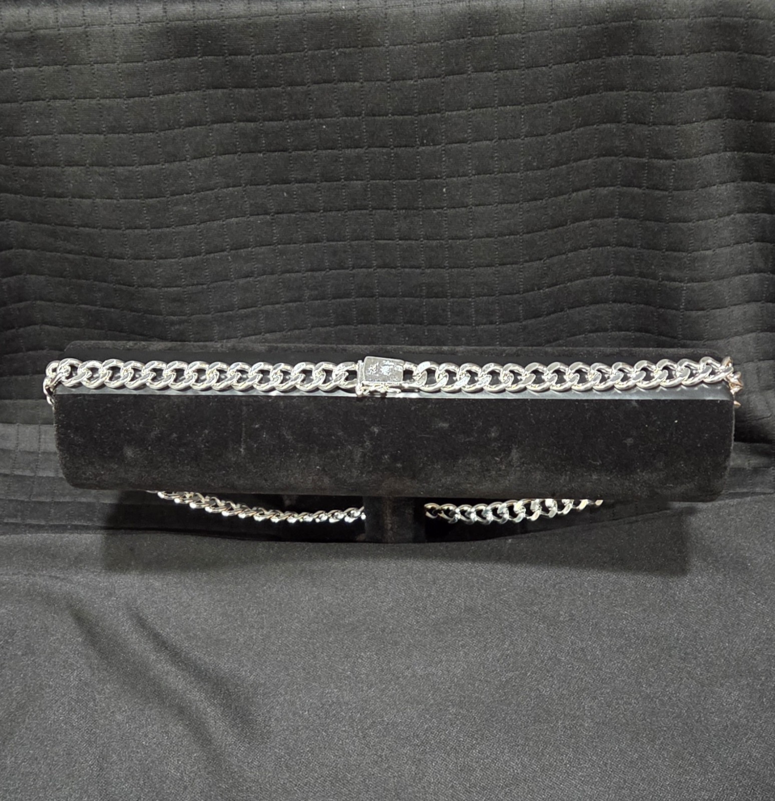 .925 Sterling Silver Cuban Link Chain Necklace 20” 10mm wide w/ Box Clasp