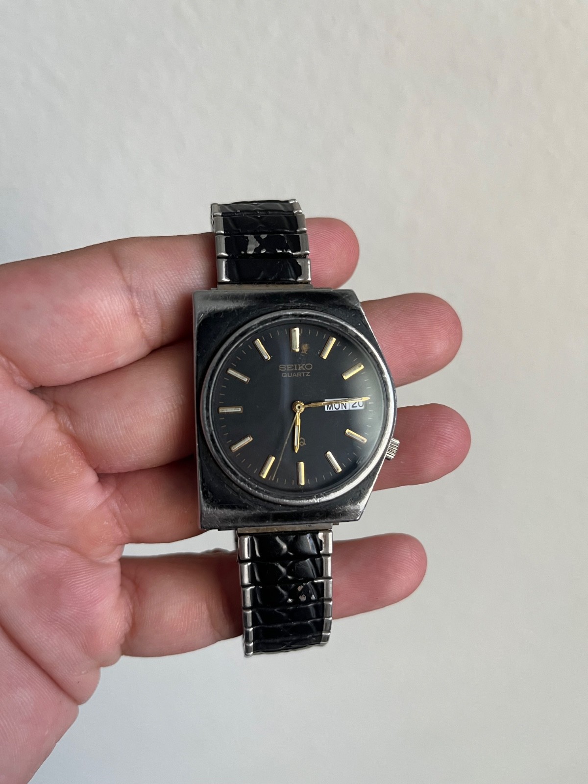 Vintage Seiko Quartz 8123-7269 Asymmetrical