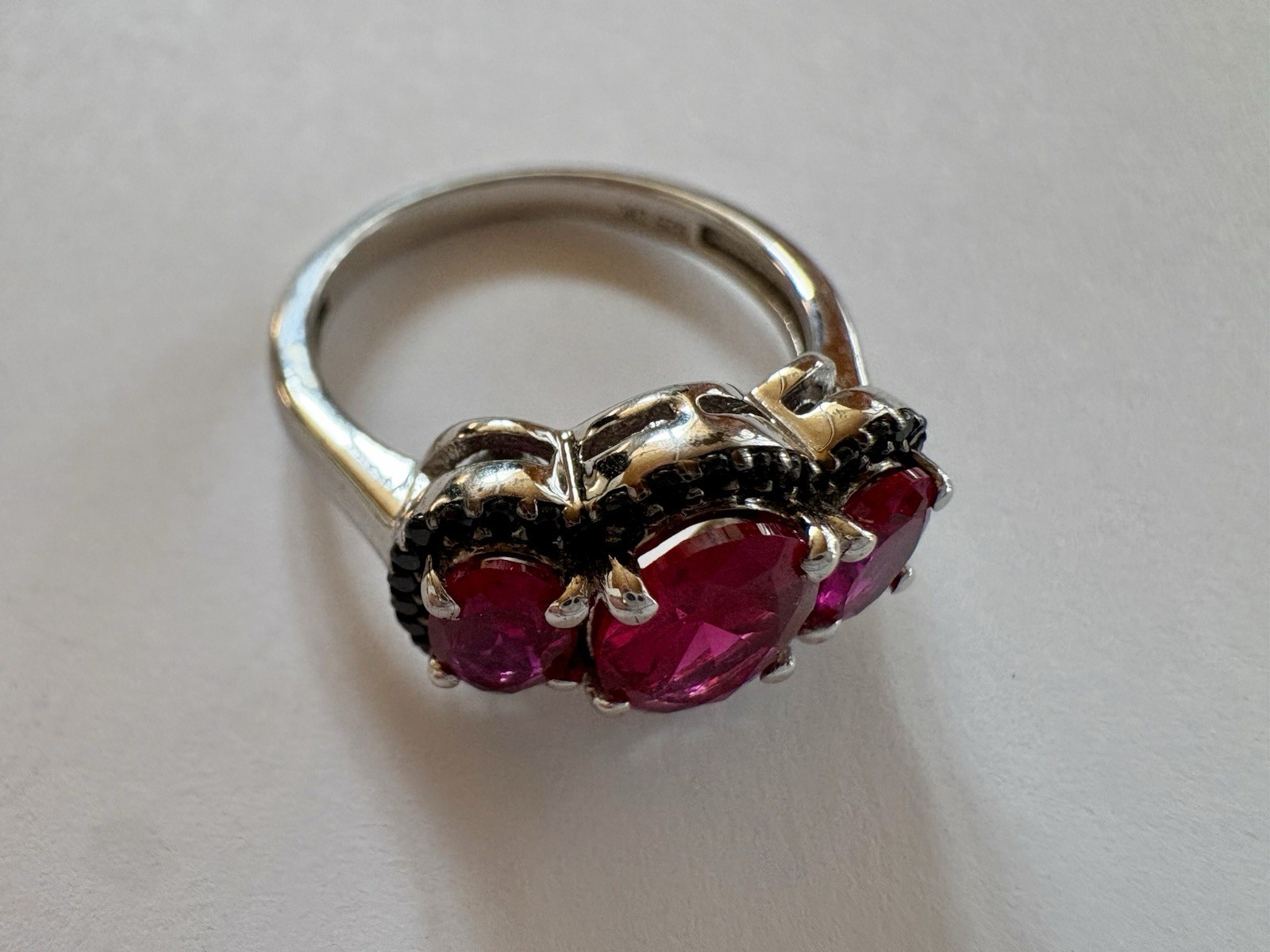 Mahaleo Ruby & Black Spinel Rhodium Plated 925 Ring Enhanced (simulated) Size 6