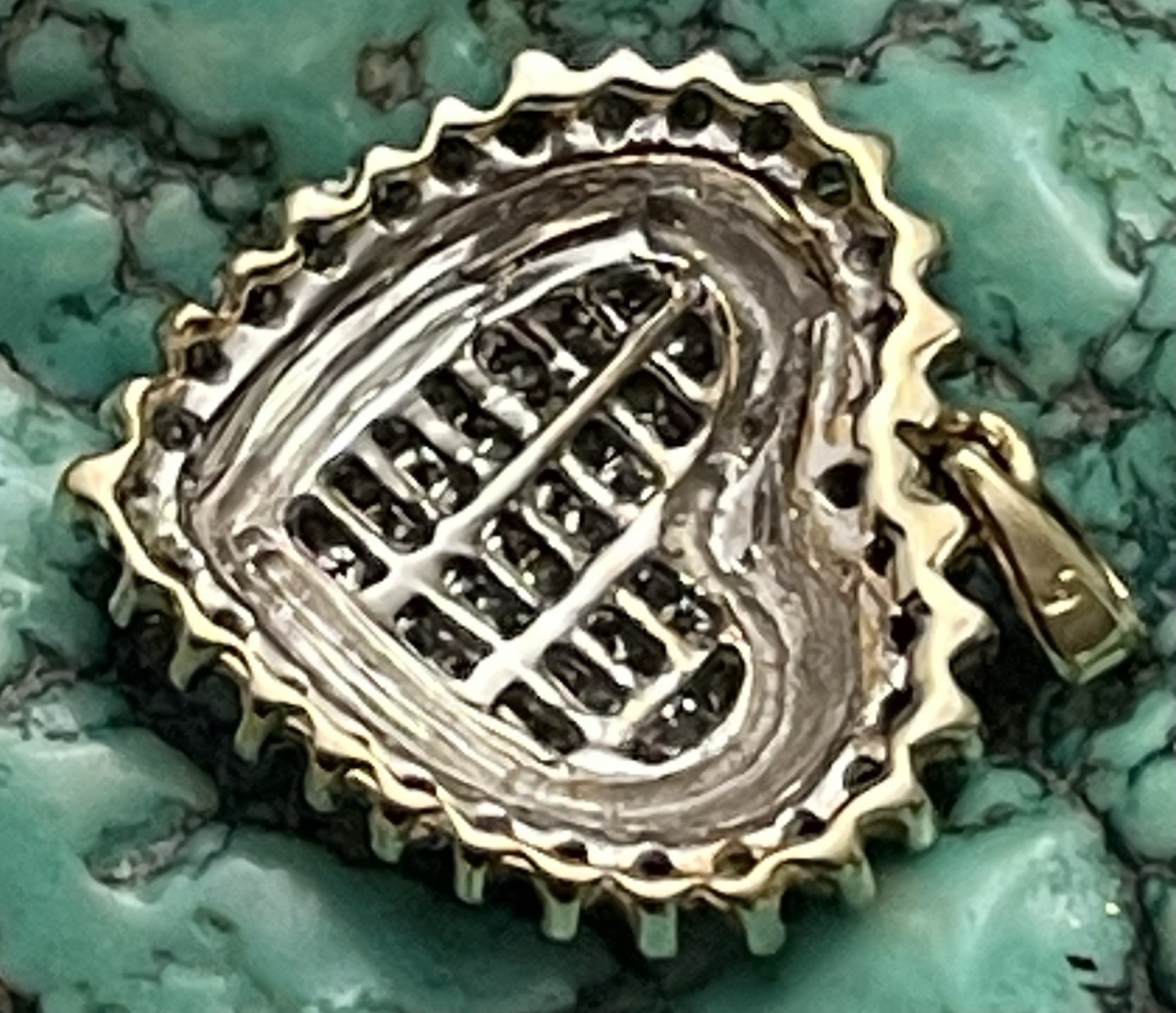 2 Grams 10k Solid White & Yellow Gold Natural Diamond Heart Pendant Pave Cluster