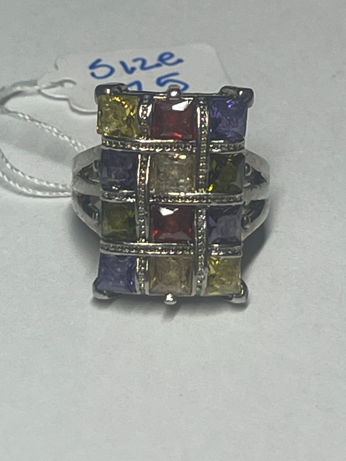 Gianna-style geometric cocktail ring sz 7.5