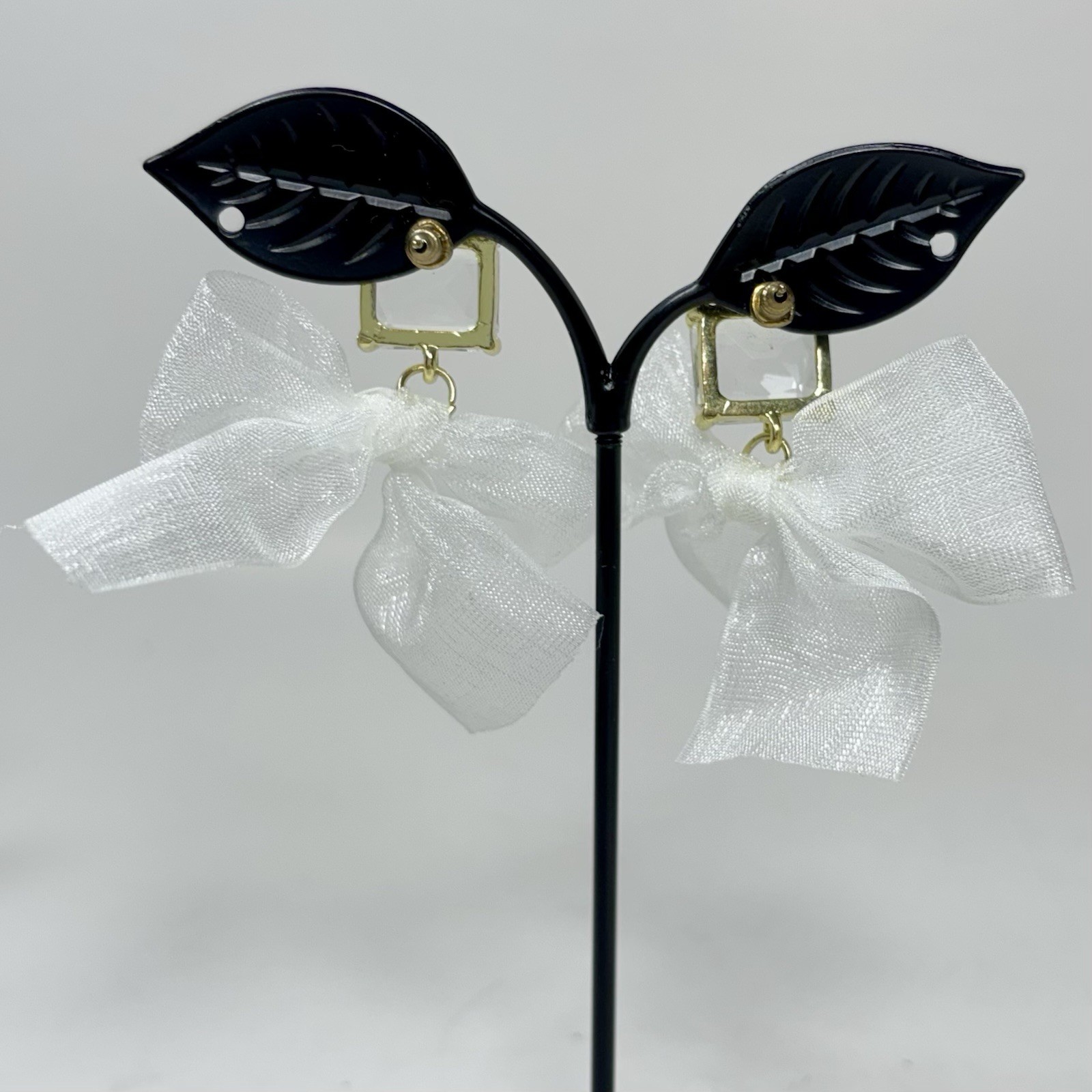 New UYN UYN Design/Korea 925 Post GoldTone Earrings Glass Stone Sheer Ribbon Bow