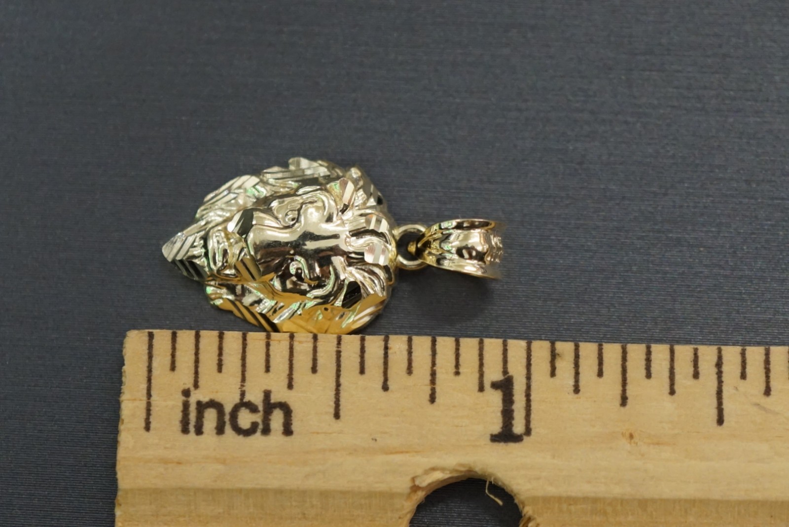Real 10K Solid Yellow Gold 0.9″ Diamond Cut Polished Lion Head Charm Pendant.