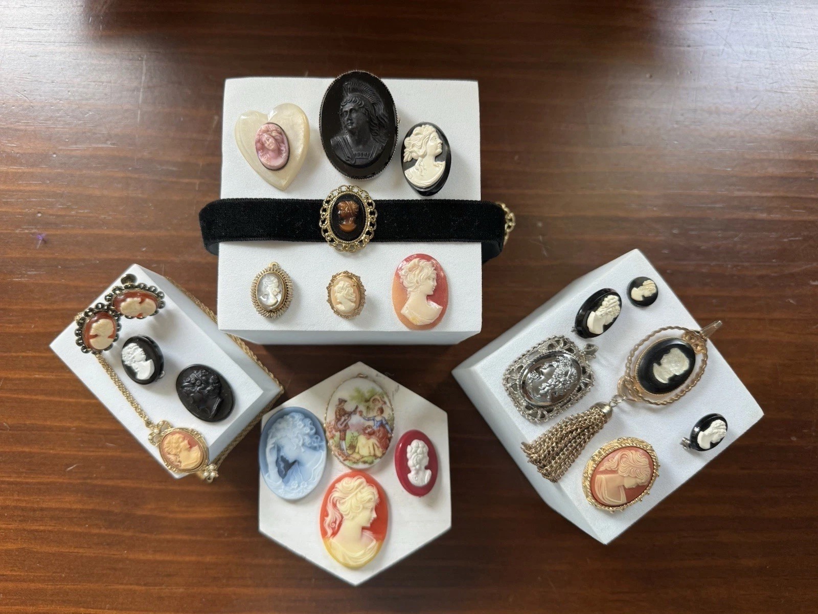 Vtg To Now Costume Jewelry Lot Cameos 21 Pieces Some Signed Carved Shell Germany