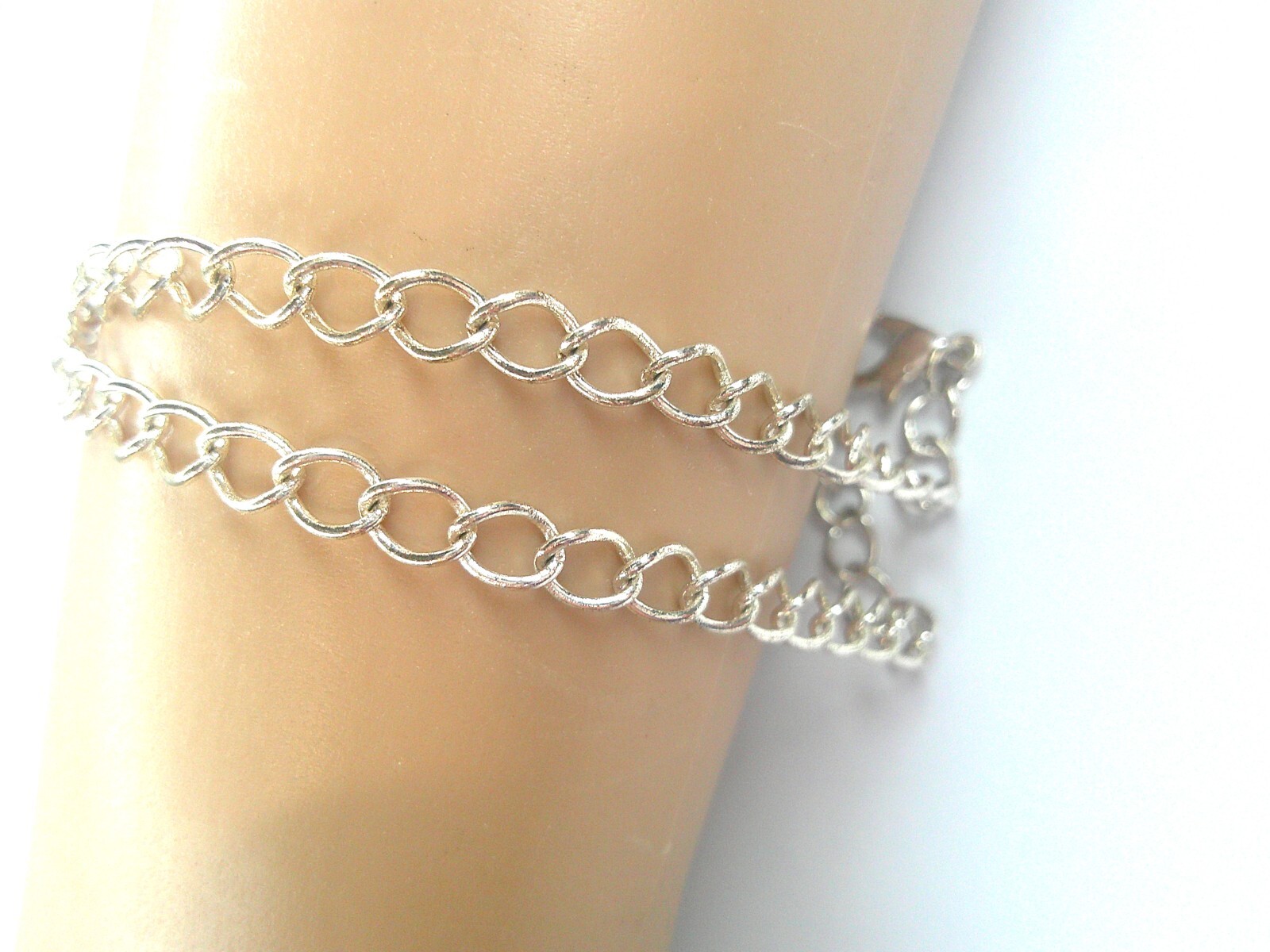 Halloween Spider Web Bracelet Silvertone 7.5 in Fashion Costume Lightweight