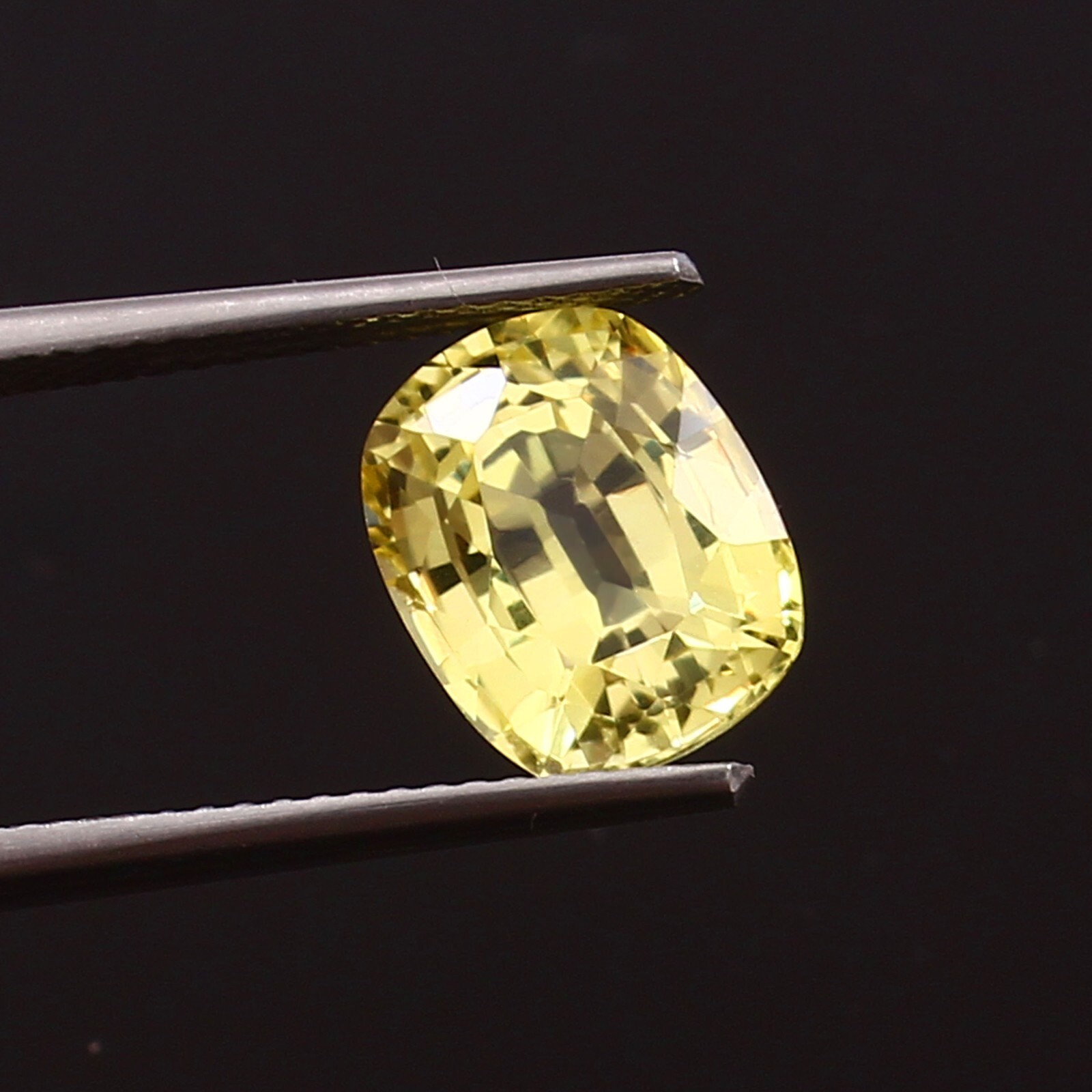 AAA Natural Flawless Ceylon Yellow Sapphire Loose Cushion Cut Gemstone 10x8MM