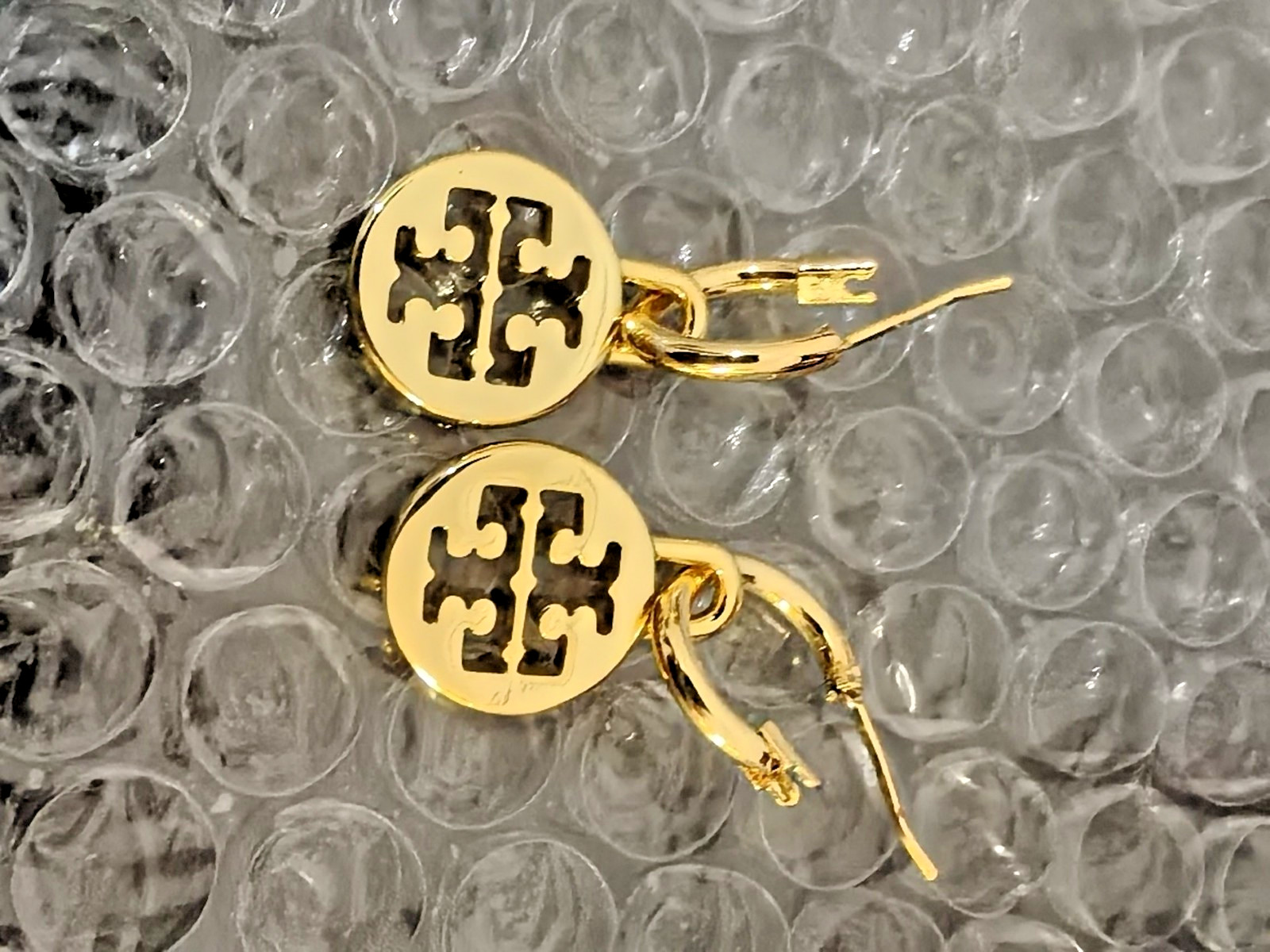 Tory Burch Double T Logo Drop Dangle Hoop Earrings Women Fashion Jewelry Gift