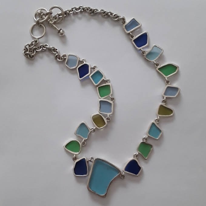 Beautiful Beach Glass Colored Silver Bezeled 18″ Adjustable Summer Necklace