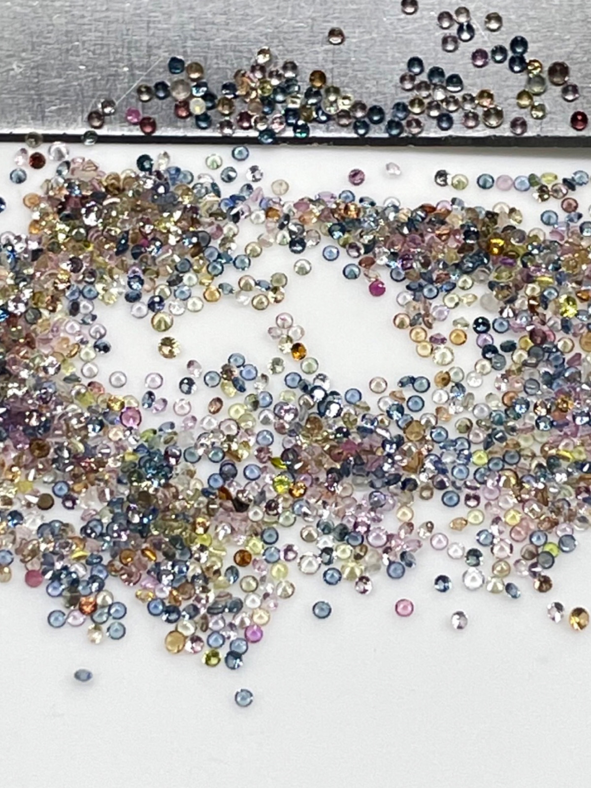 500 Pcs Natural Multi Sapphire 0.9mm-1mm Round Diamond Cut Loose Gemstones Lot