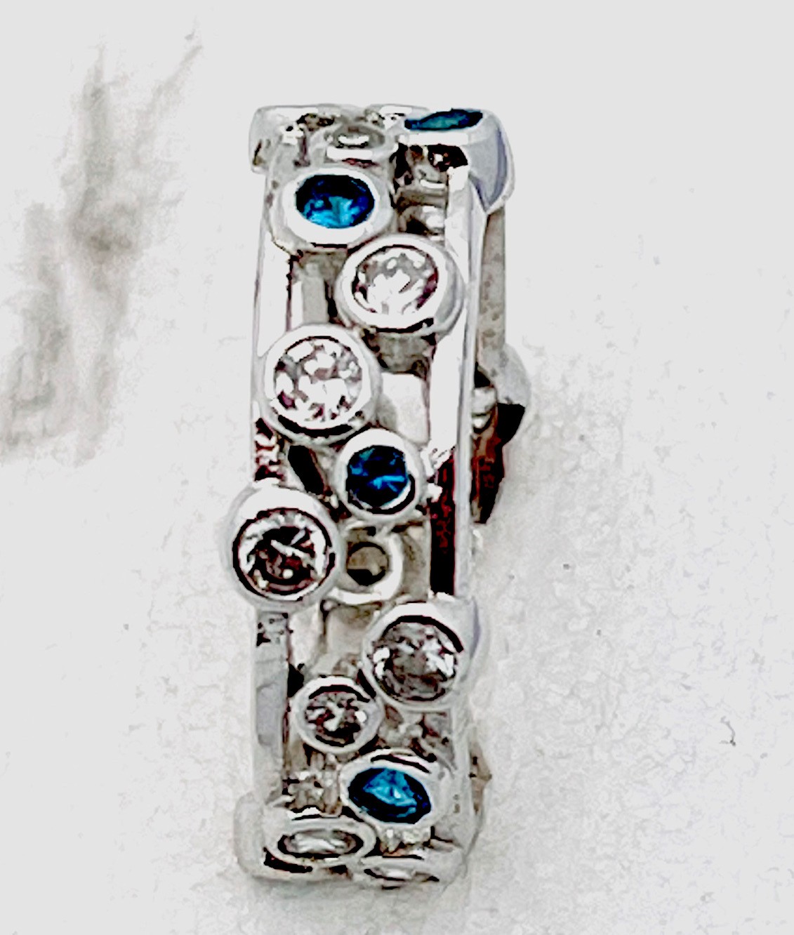 Sterling Silver 925 5.3 Gram Bezel Set 18 Clear 10 Aqua CZ Ring Size 10