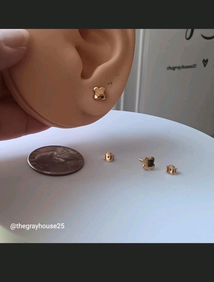 18K Yellow Gold Clover Stud Earrings 6mm Flower Unisex Adult Kids Stamped NEW
