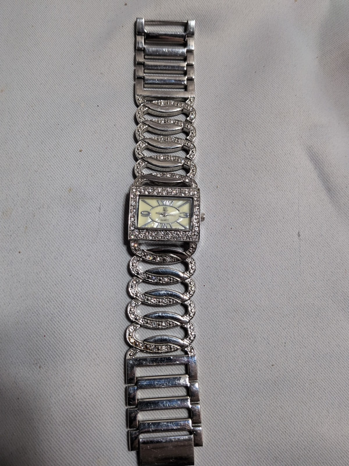 NY&C NY3026 Silver Rectangle Ladies Watch Rhinestones – New Battery