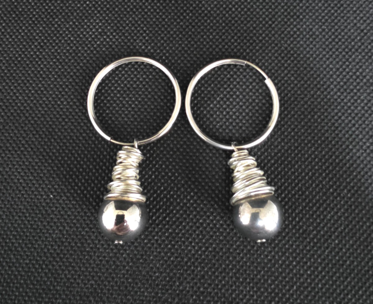 Vintage Endless Hoop Earrings Wire Wrapped 14mm Beads Silver Plated 2.2″ Drop