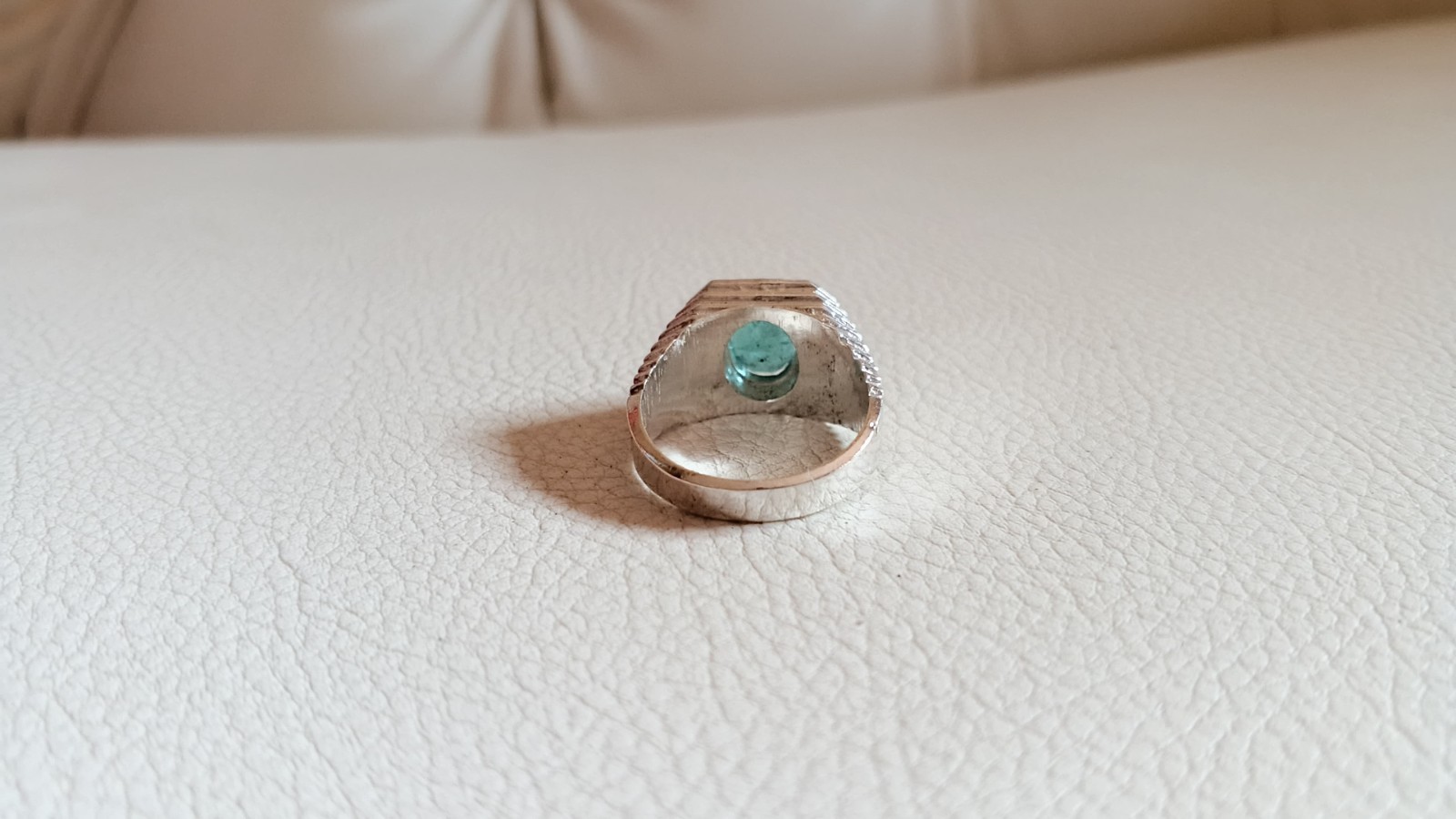 1.7 CT Emerald Silver Ring