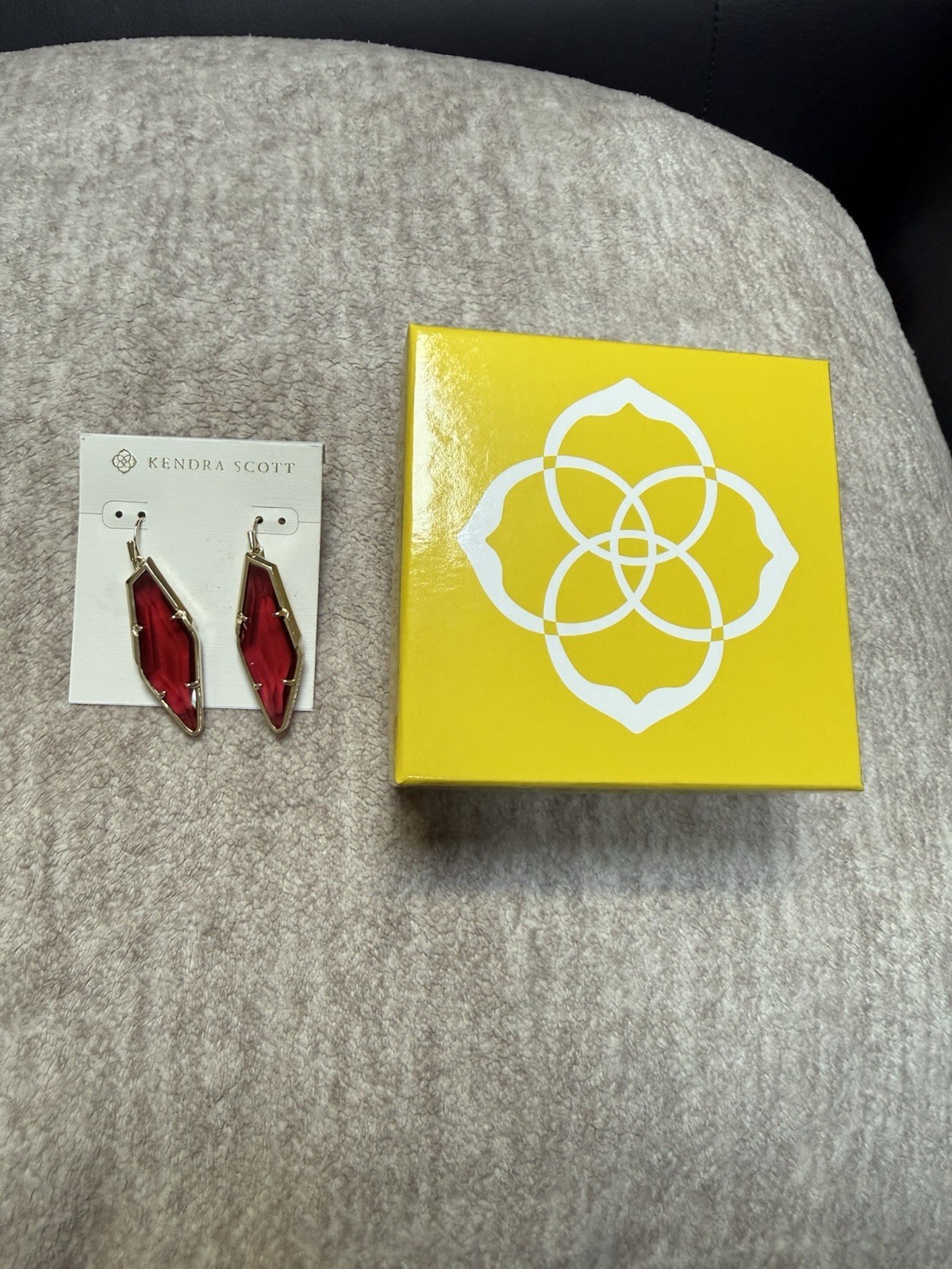 New Kendra Scott Burgundy Berry Illusion Bexley Drop Earrings Retired