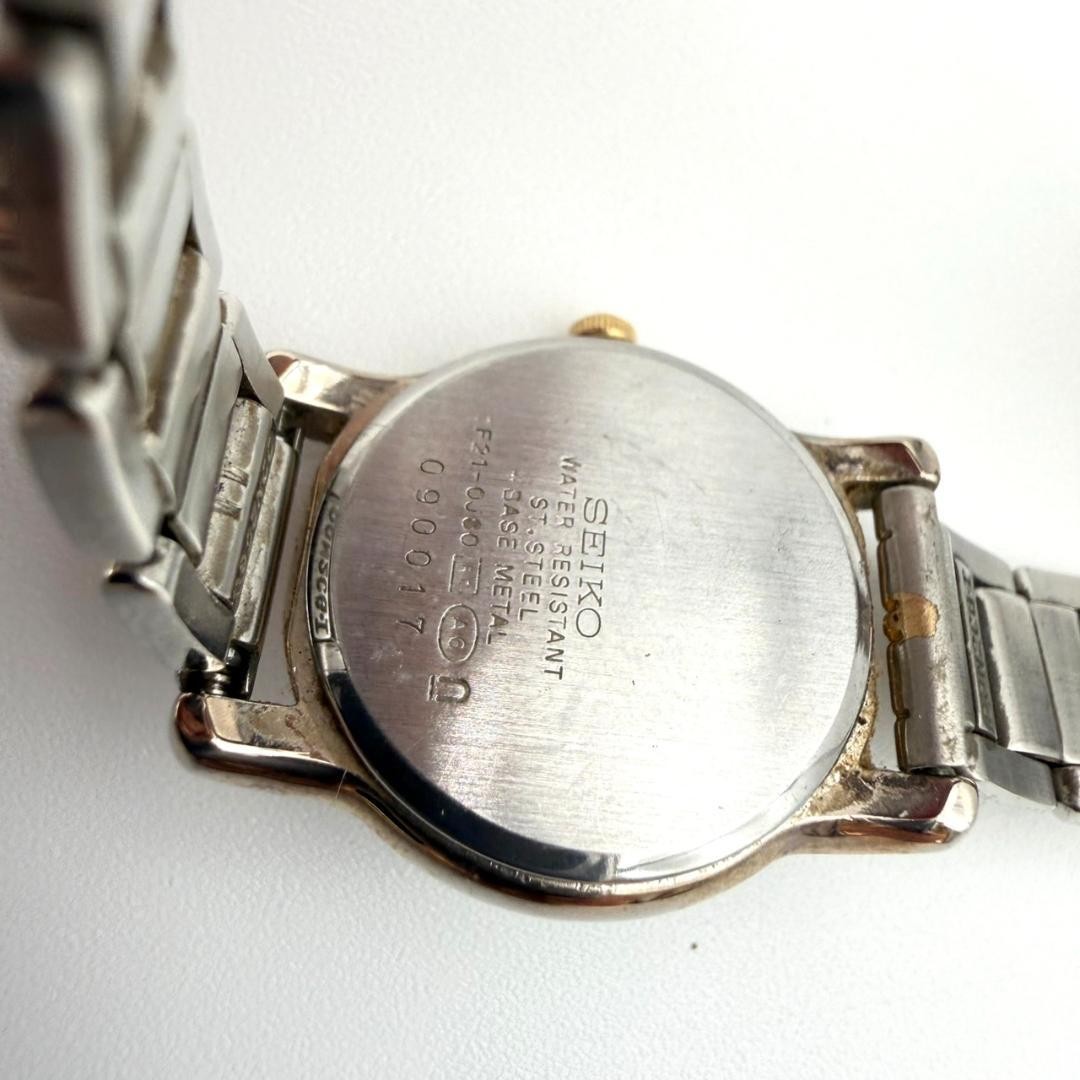 Excellent condition Seiko Lucent wristwatch, new battery, Roman numerals, gold,