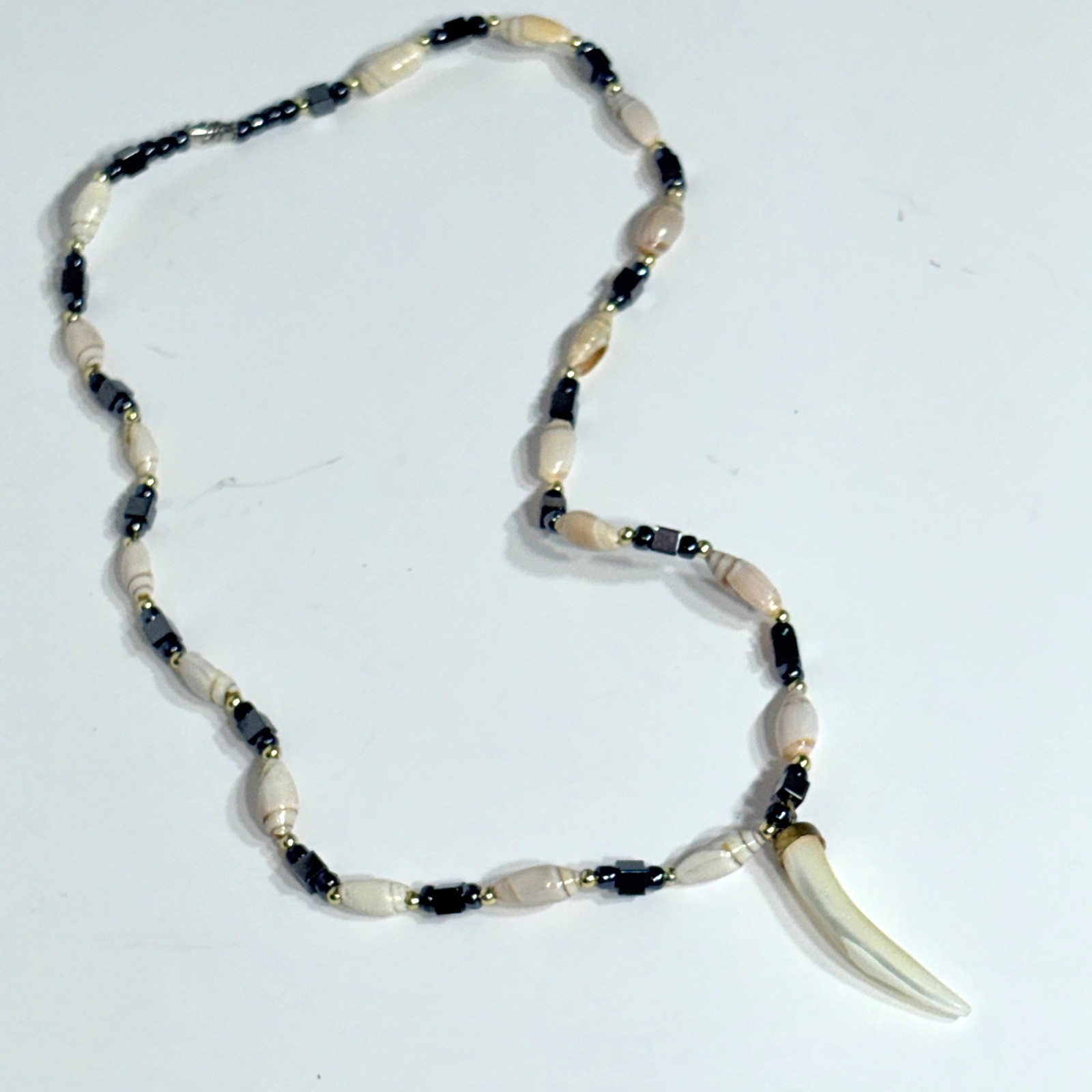 Vtg Shell & Hematite Beaded Necklace with Abalone Horn Pendant Barrel Clasp 18″