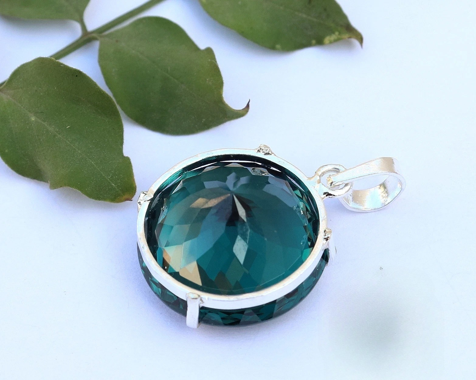 Natural Certified 28 Ct Teal BLUE Sapphire Gemstone Sterling Sliver Pendant