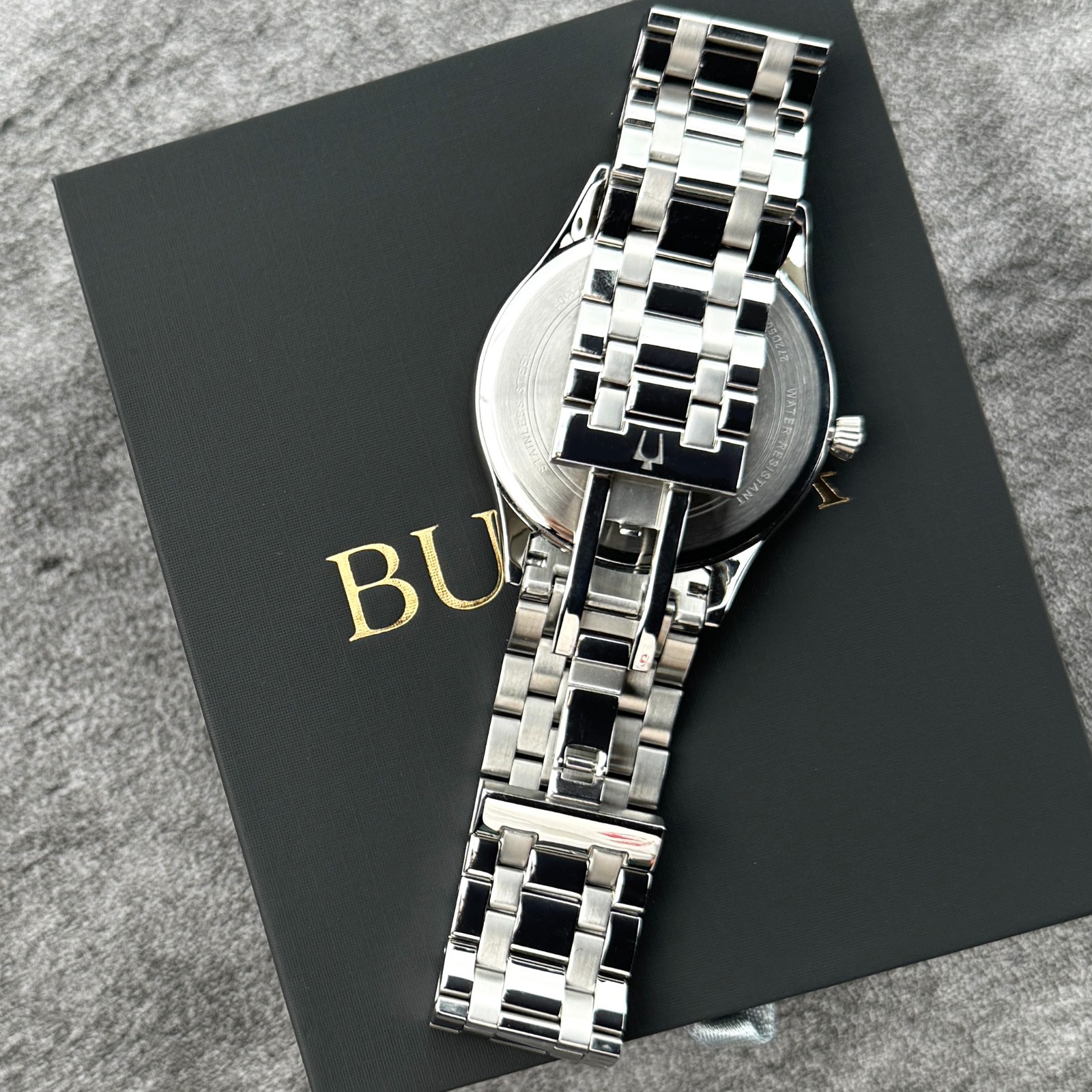 Bulova Classic Collection men Stainless Steel watch Gray Dial Men’s Watch 96B261
