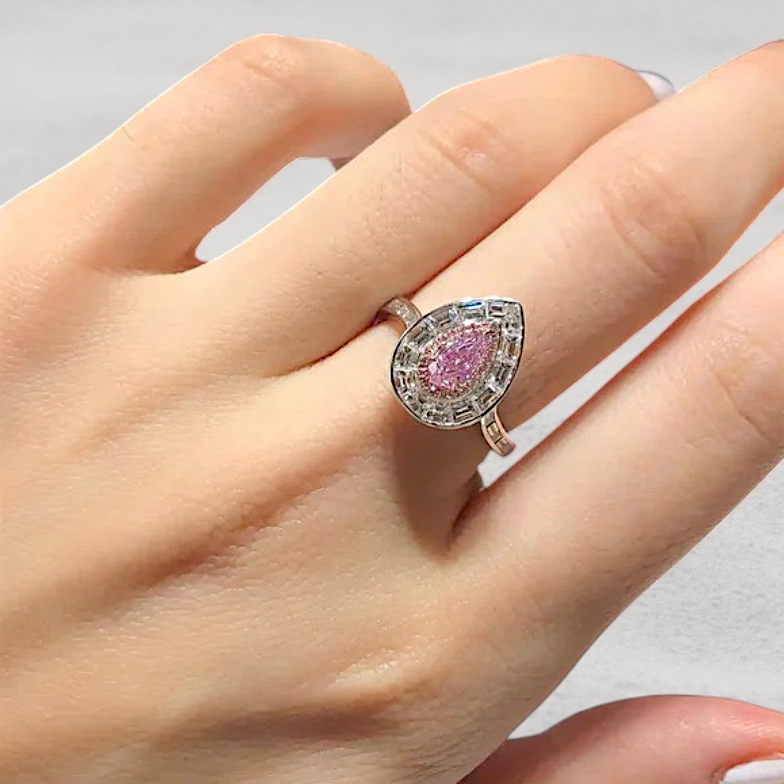 18k Multi Gold 3.65 Carat Fancy Vivid Pink Pear Cut IGI Lab Created Diamond Ring