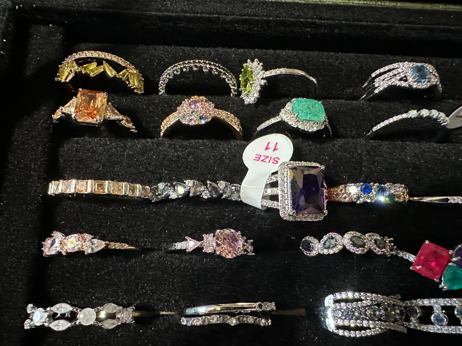 90+ Fashion Costume Jewelry Sparkly Rings-Size: 11 -New-Attention Performers!