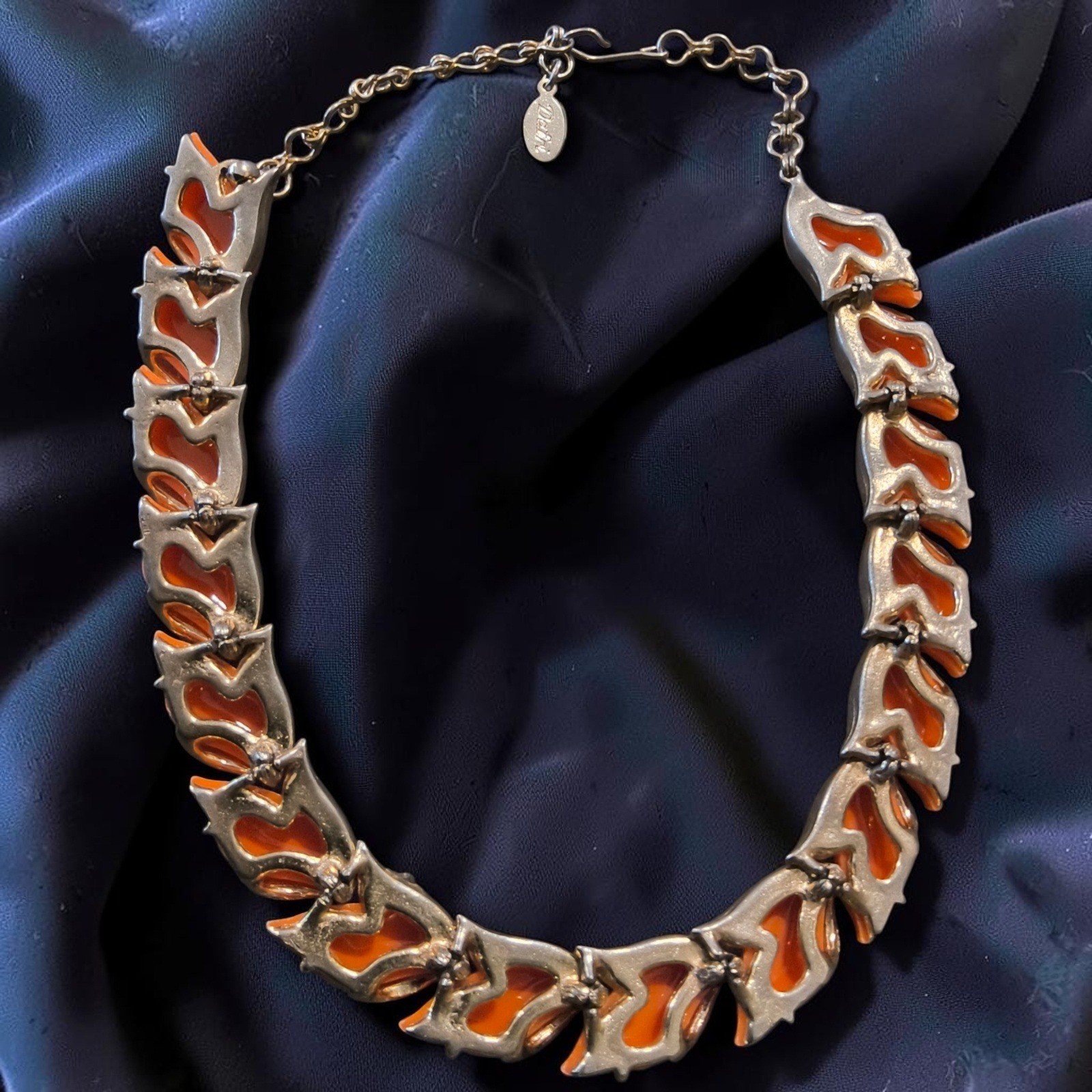 Vintage Dafri Orange Thermoset Lucite Leaf Choker Necklace Mid Century MCM 15″