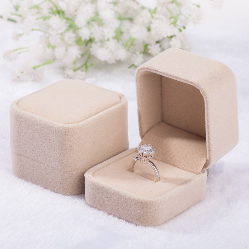 Square Velvet Ring Box Engagement Jewelry Display Gift Storage Case