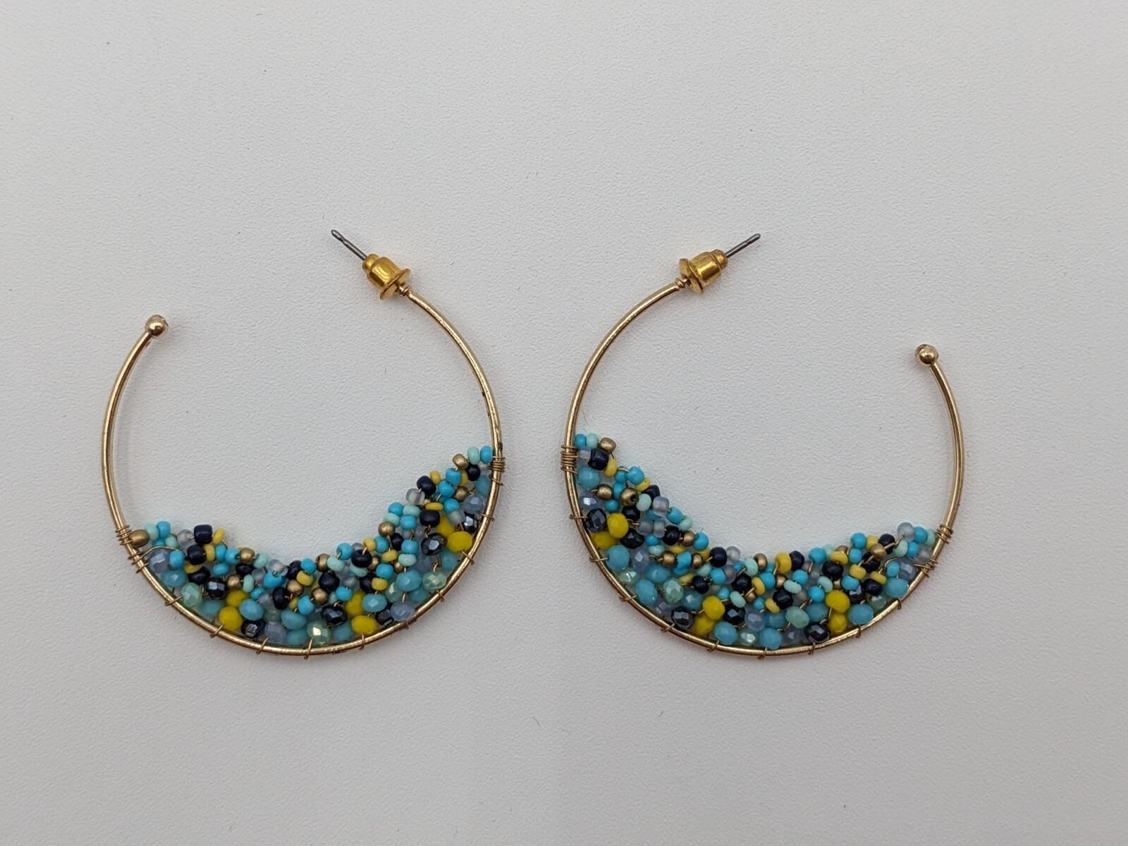 Wire Wrapped Beaded Hoop Earrings Pierced Gold Tone Metal Seed Beads Faceted