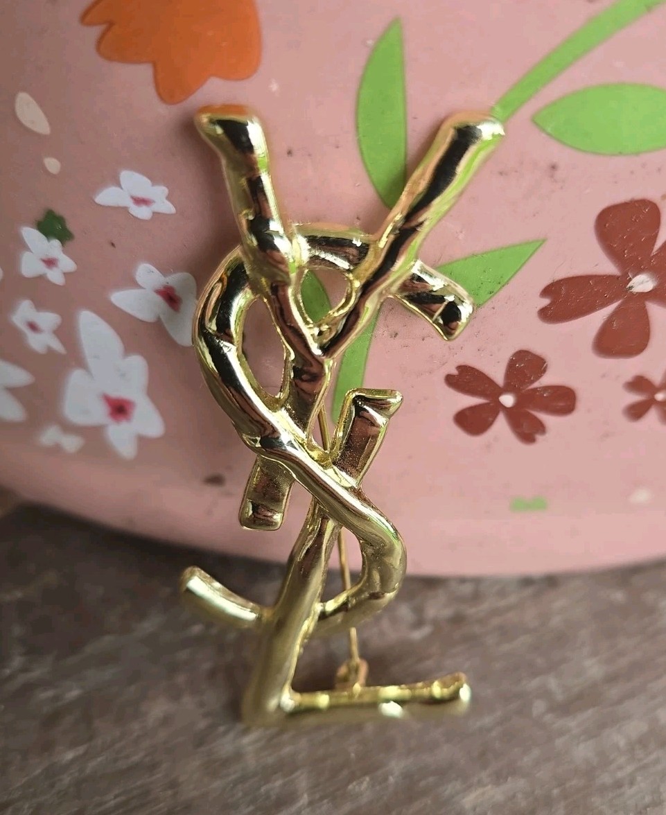 YSL Yes Saint Laurent Paris Vintage Brooch Pin Gold Tone BEAUTIFUL