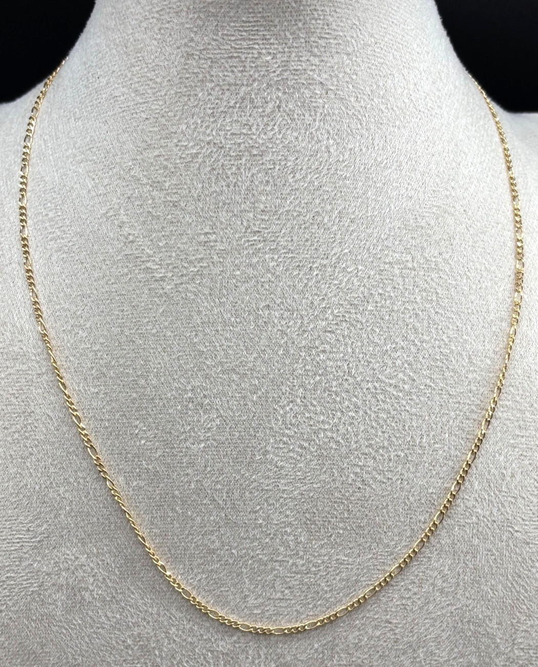 18 kt Yellow Gold Filled Figaro Link Chain 18″ 1mm Width Large Clasp