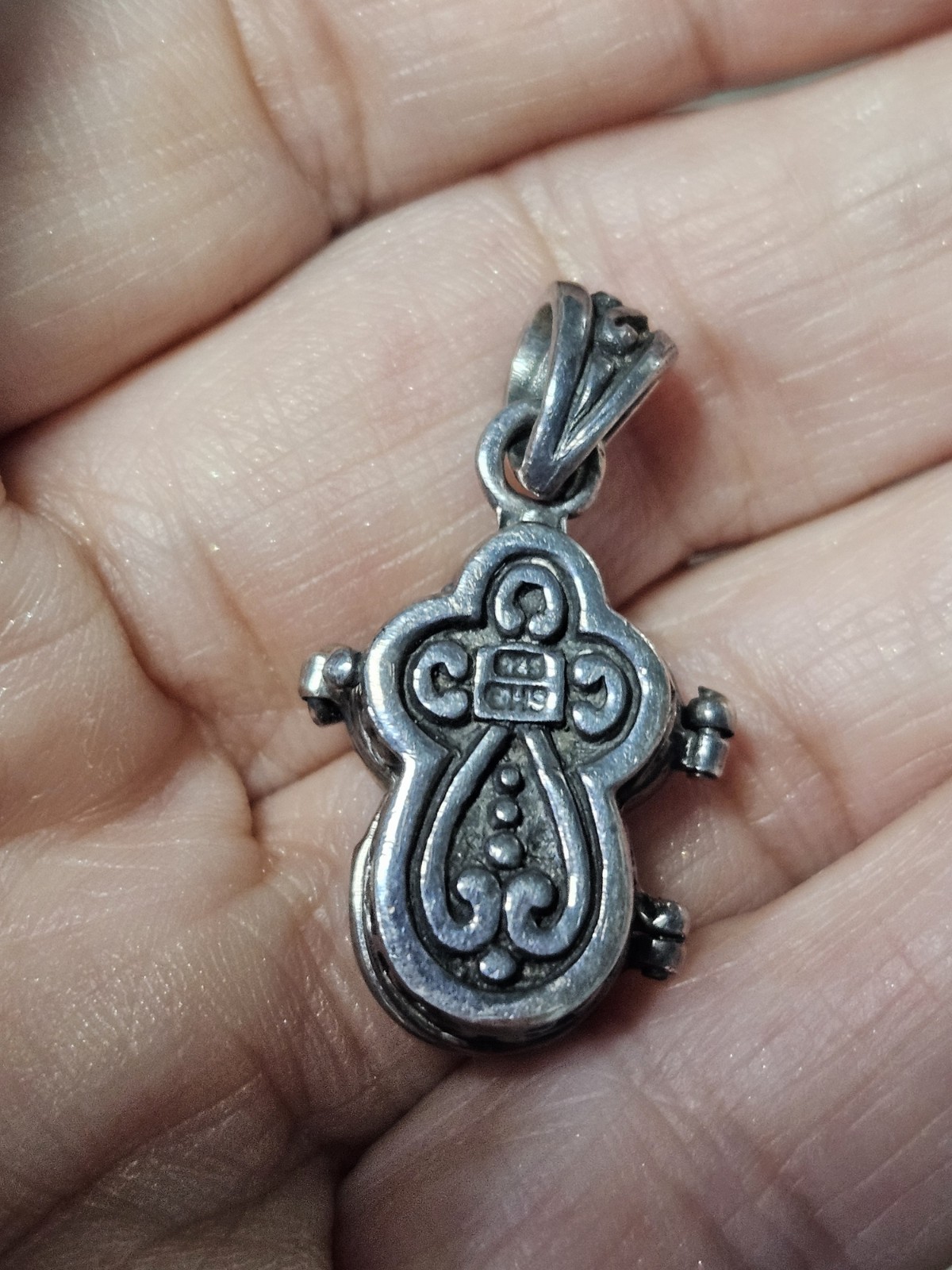 Vintage Sterling Silver Prayer Box Cross Pendant 1″L 8.2g