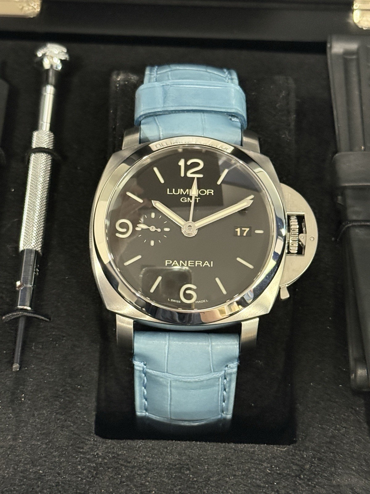 Panerai Luminor Men’s Black Watch – PAM00320 2014