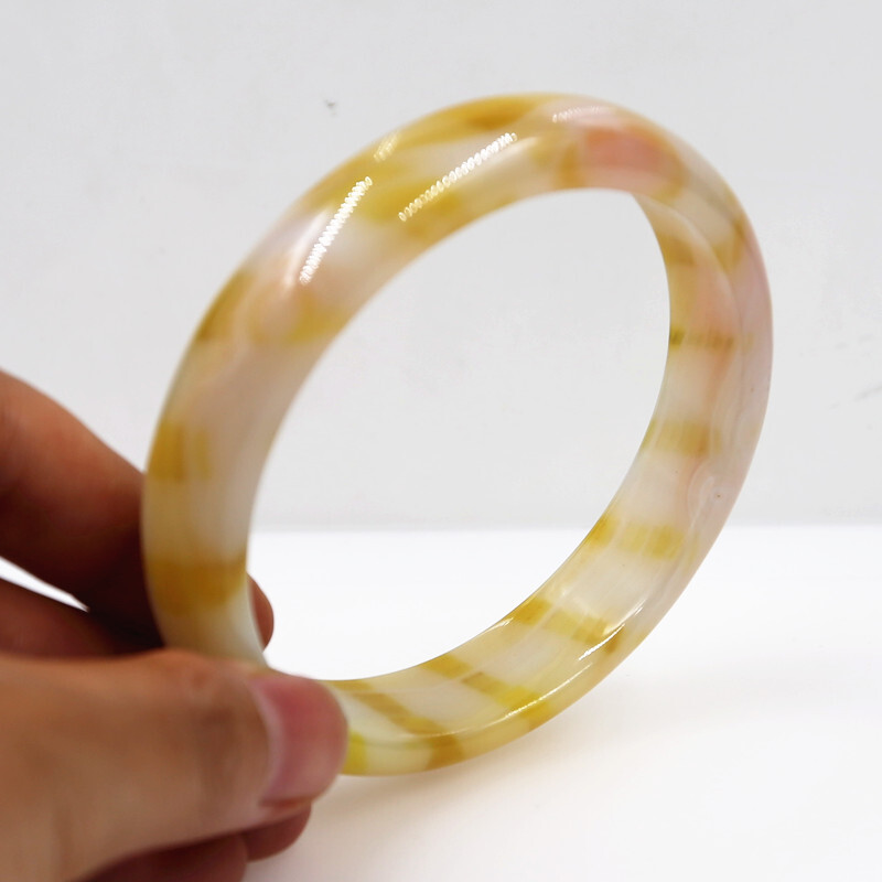 Natural Variation 70 mm Two-tone Yellow White Agate Chalcedony Jade Bracelet Box