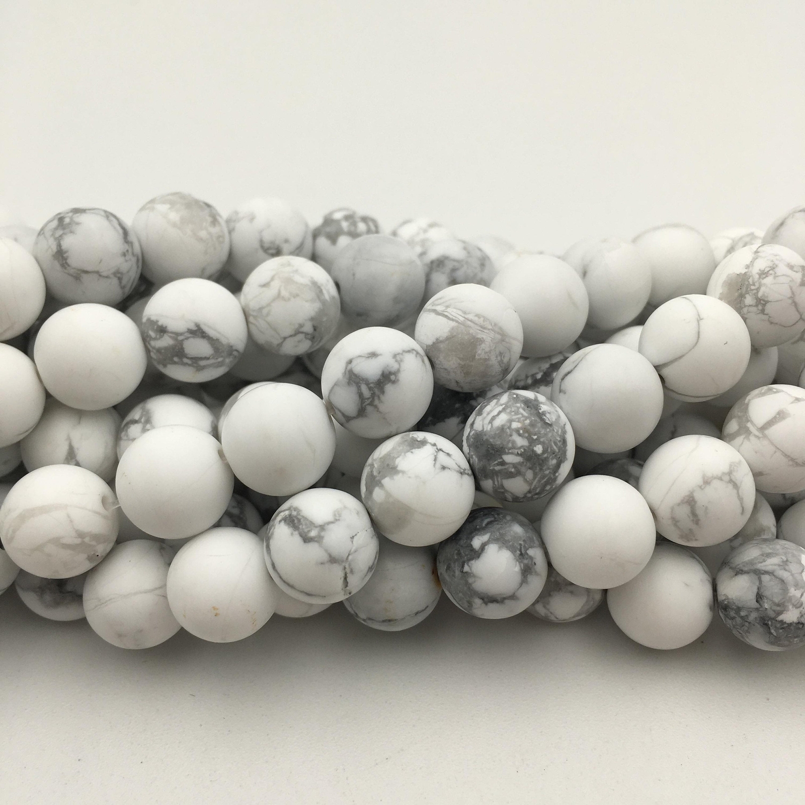 Natural White Howlite Matte Round Beads 4mm 6mm 8mm 10mm 12mm 15.5″ Strand