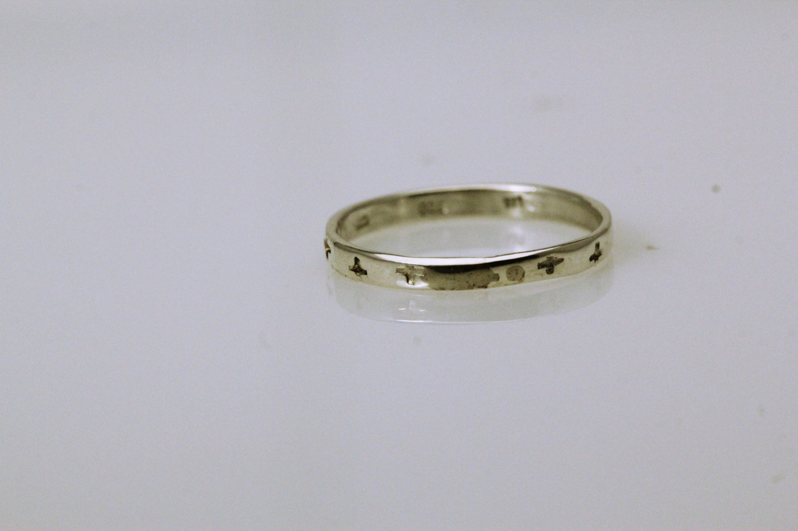 925 Sterling Silver Size 4.25 Small Cross or Plus Sign Band Ring 0.7 G (RIN8673)