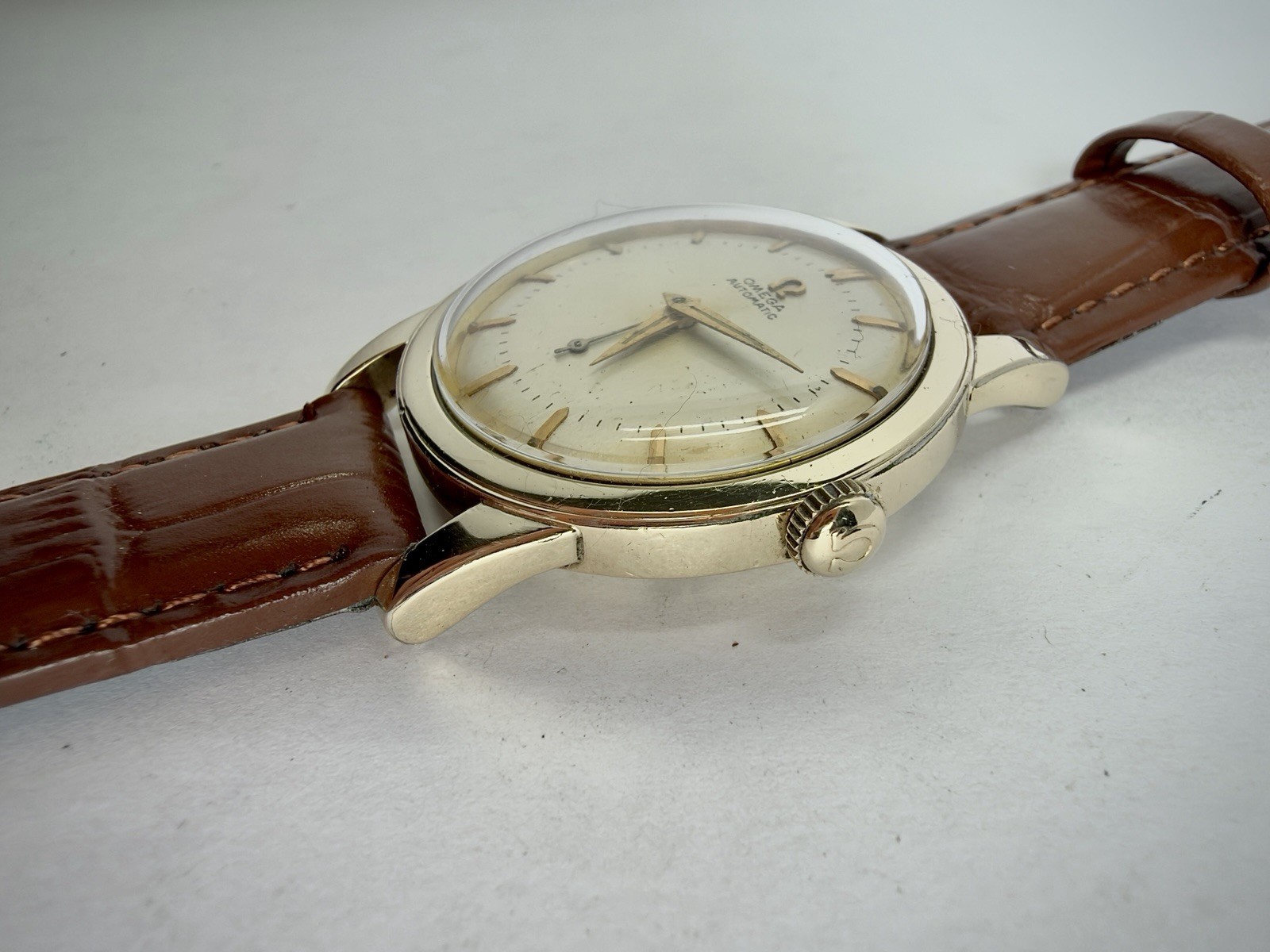 OMEGA Bumper Automatic 17J 14k Gold Filled Leather Strap