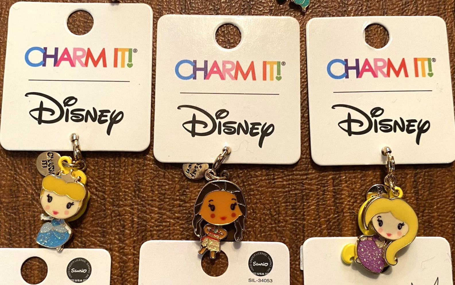 Charm-It Charms by High IntenCity, Disney Princess-Frozen-Hello Kitty