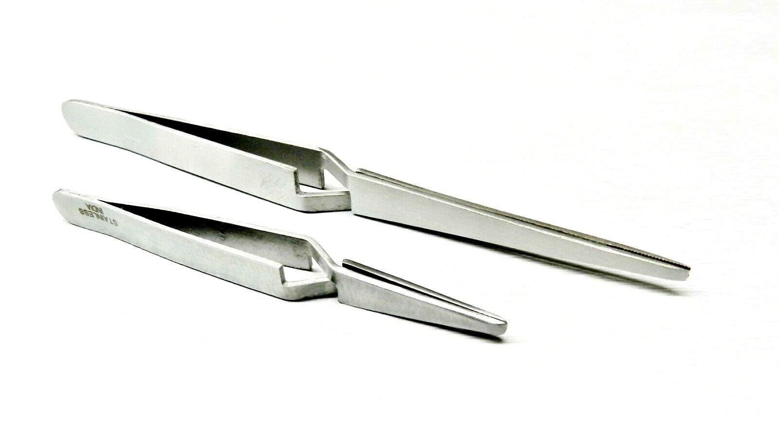 2 Tweezers Cross Lock Blunt Tips Self Locking Reverse Action Soldering Set of 2