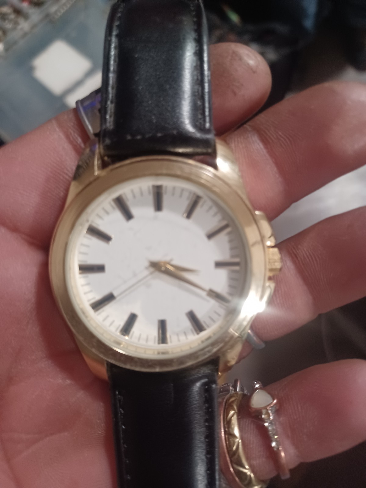 Gold-Tone Analog Wristwatch White Dial Black Leather Band Round Stick Indexes
