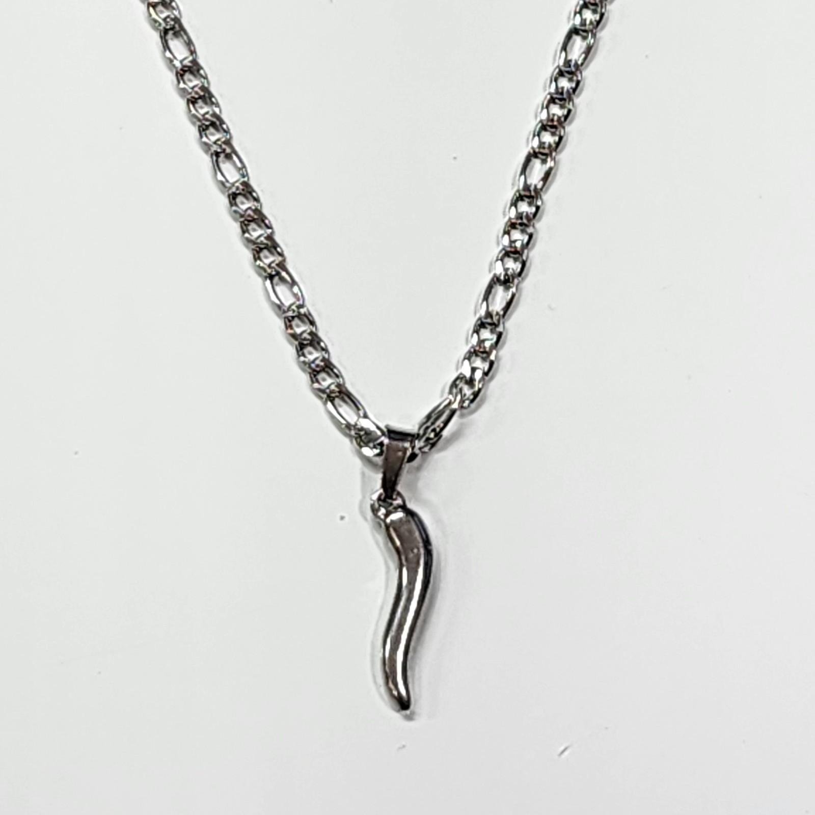 Stainless Steel Italian Horn 1 inch with 18-inch Figaro Chain