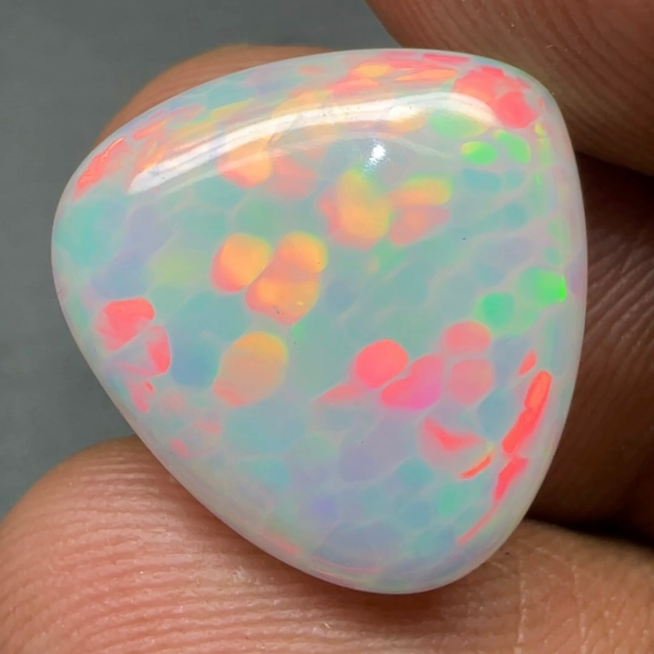 Ethiopian opal Cabochon 8.60 Carat 18.5×17.5×5.5mm Honeycomb Gemstone