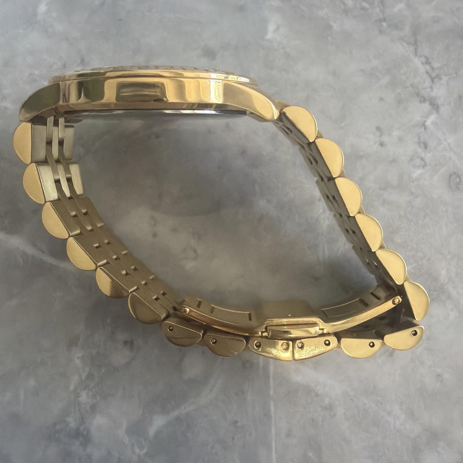 Versace VEVC01121 Greca Signature Lady black gold Steel Women’s Watch NEW