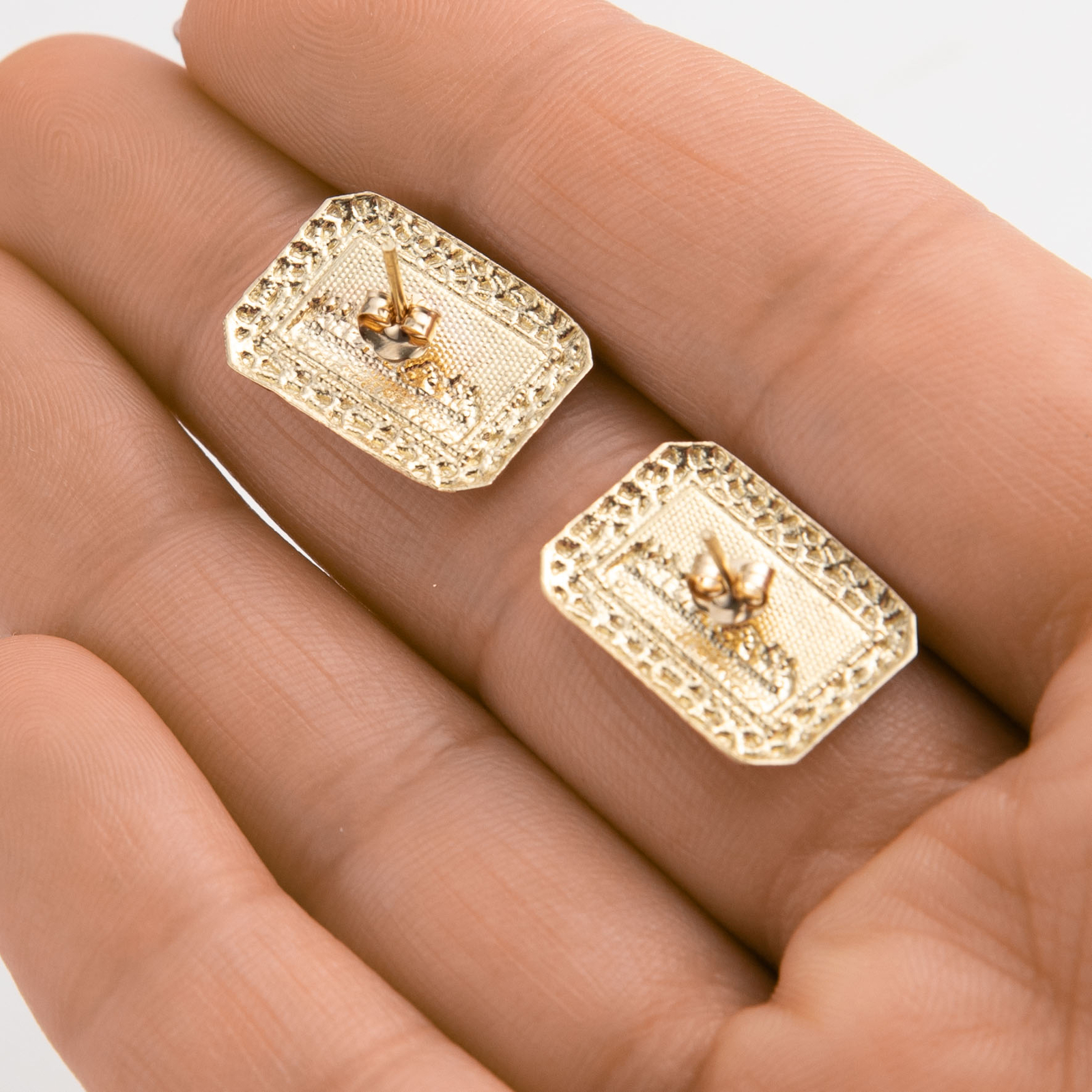 Solid 10K 1/2″ Diamond-Cut Last Supper Nugget Stud Earrings Yellow Gold All Size