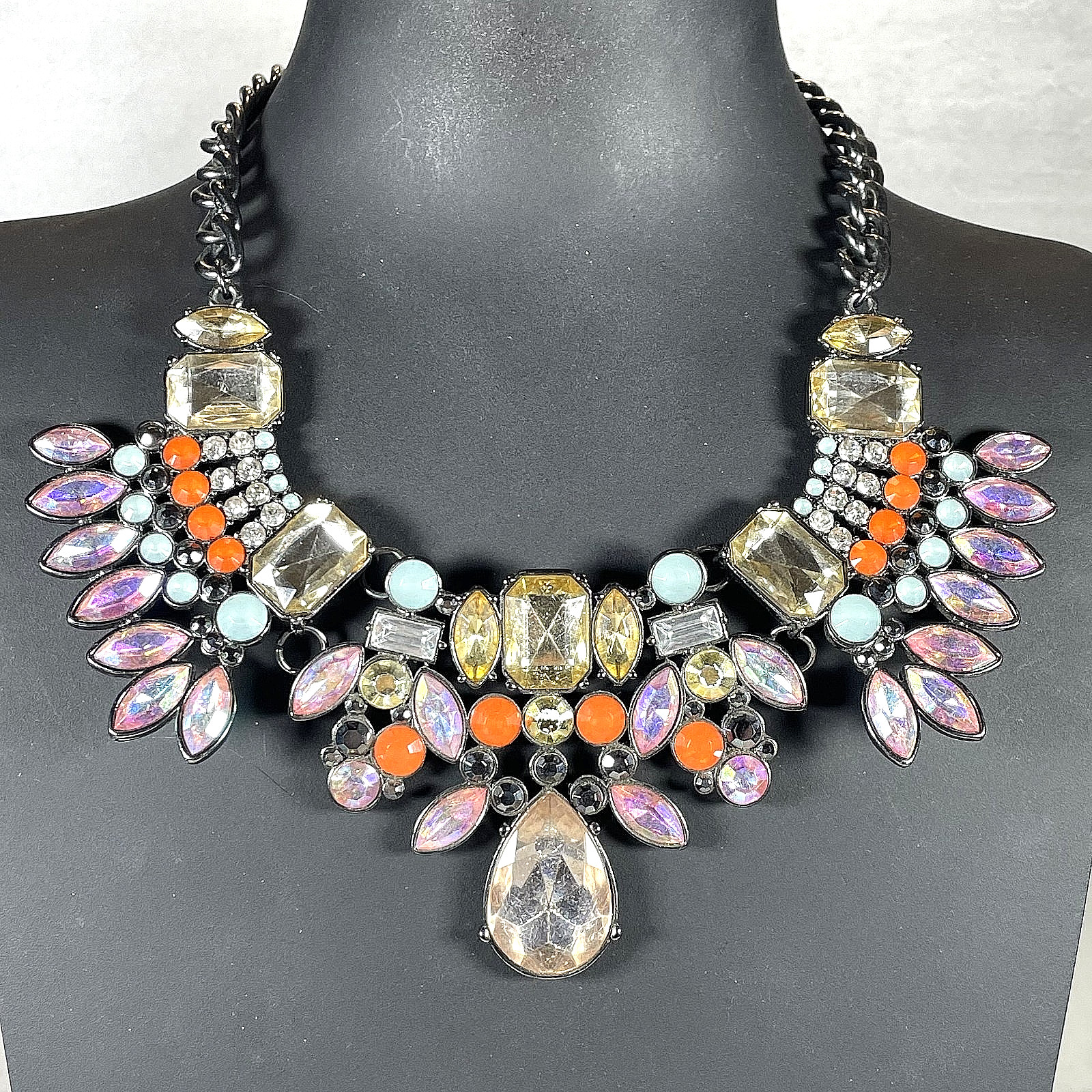 Multicolor Rhinestone Statement Bib Necklace Gunmetal Chain Iridescent Crystal